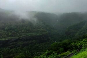 Read more about the article How to reach Matheran by road, train, car or bike