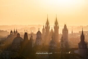 Read more about the article Sunrise in Prague – Biking to the best viewing point