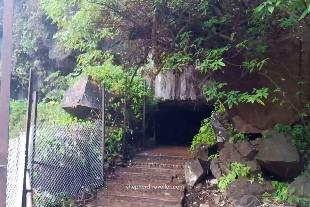 thoseghar waterfall in satara - waterfall cave - thoseghar falls satara