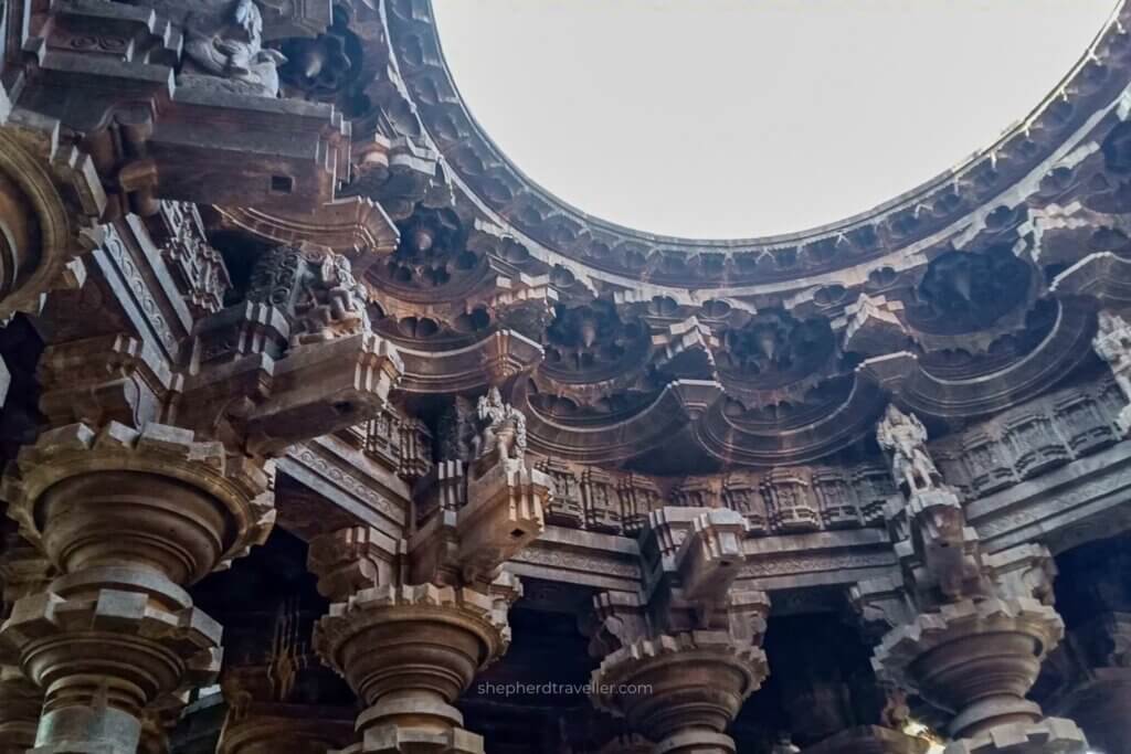 kopeshwar temple - khidrapur mandir - hotels for stay in kolhapur