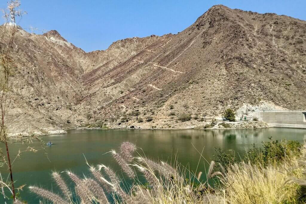 Al Rafisah dam hike - places to visit in khorfakkan