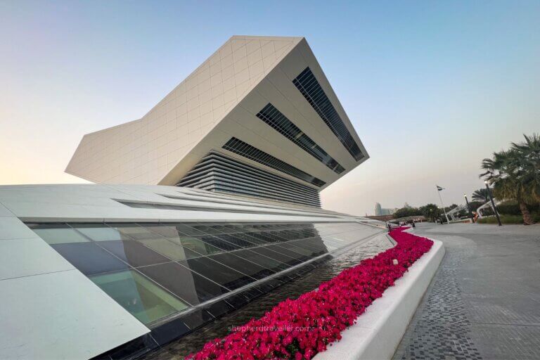 5 futuristic libraries in Dubai that you must visit