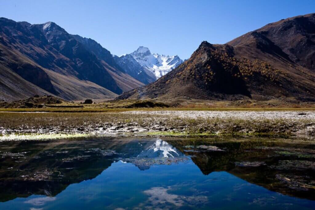 great lakes Kashmir trek